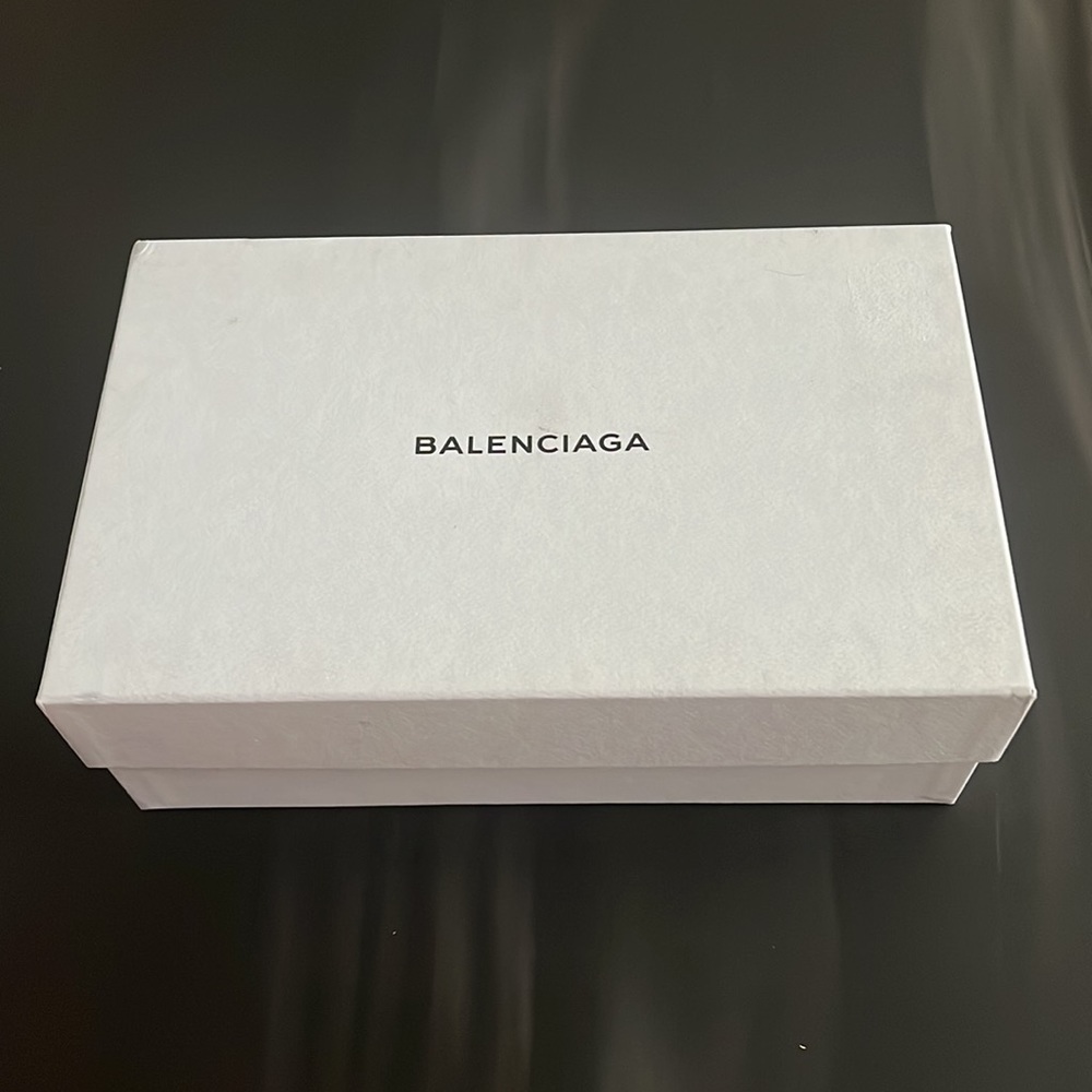 Balenciaga Sneaker Shoebox